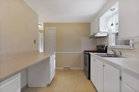 25 Mayflower Rd, Springfield, MA 01118 photo 16
