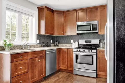 101 Cherry St #32, Plymouth, MA 02360
