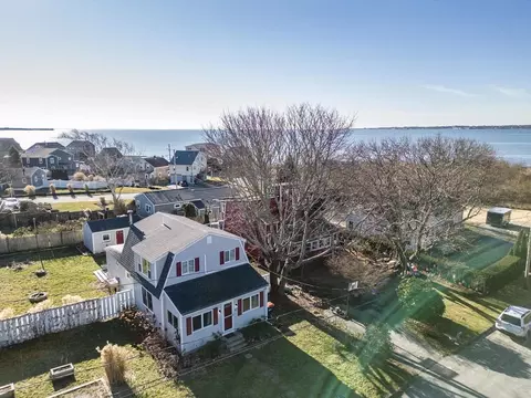 23 Hacker St, Fairhaven, MA 02719 photo 2