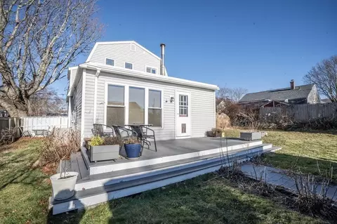 23 Hacker St, Fairhaven, MA 02719 photo 5