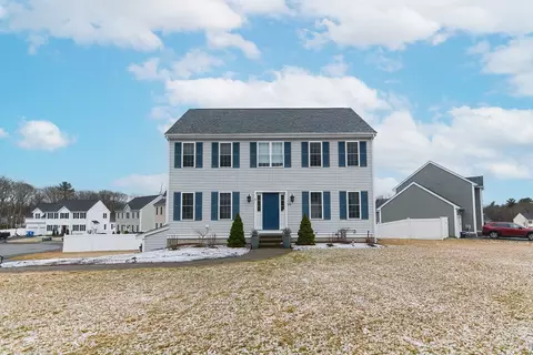 53 Mceachron Dr, Stoughton, MA 02072