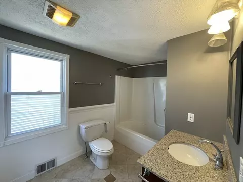 Bath - 47 Royal St, Chicopee, MA 01020 photo 4 of 5