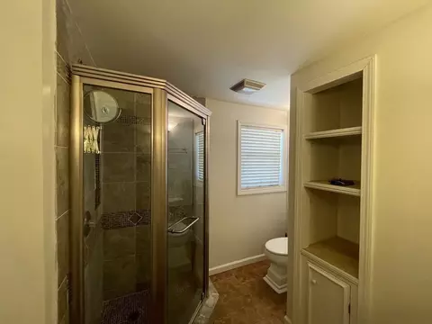 Bath - 47 Royal St, Chicopee, MA 01020 photo 2 of 5