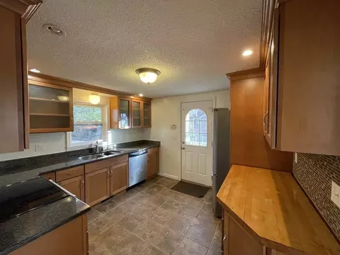 Kitchen - 47 Royal St, Chicopee, MA 01020 photo 2 of 3