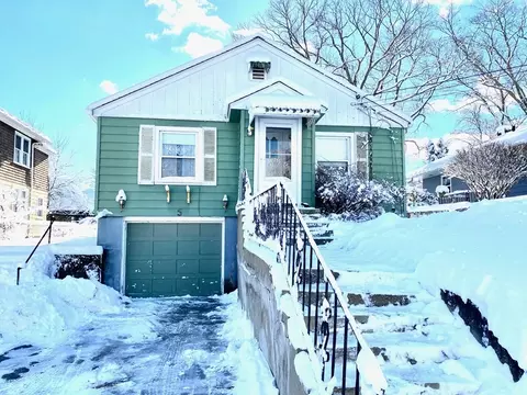 5 Othello Rd, Worcester, MA 01604 photo 2