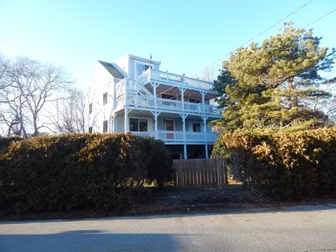 18 Remington Ln, Plymouth, MA 02360