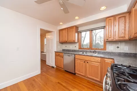 29 Rob Roy Rd, Worcester, MA 01602 photo 10