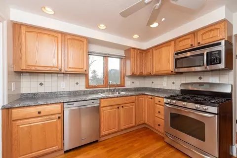 29 Rob Roy Rd, Worcester, MA 01602 photo 9