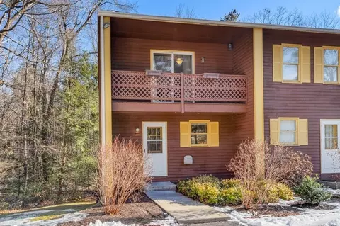5 Maybrook #5, Holland, MA 01521