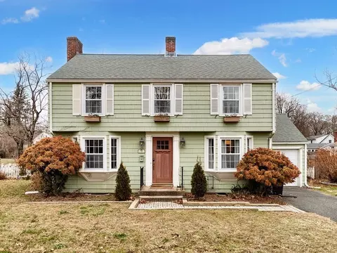 186 Williams St, Longmeadow, MA 01106