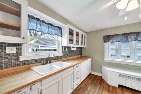 403 Parker St, Springfield, MA 01129 photo 6