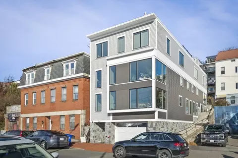 214 Marginal St #2, Boston, MA 02128