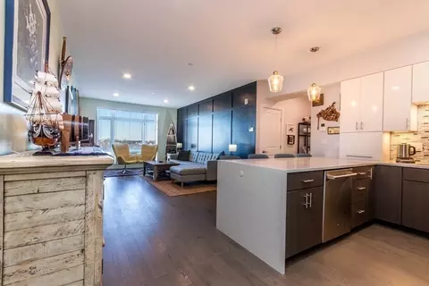 2 Cliveden St #502E, Quincy, MA 02169