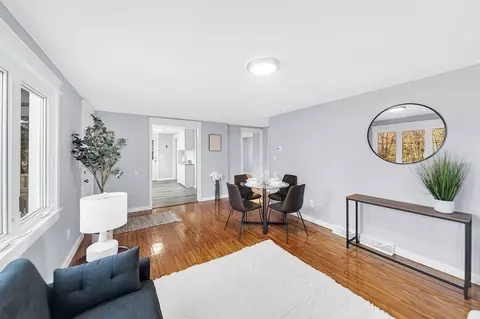 105 North St, Granby, MA 01033