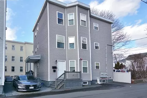 10 Elliot Pl #2R, Peabody, MA 01960