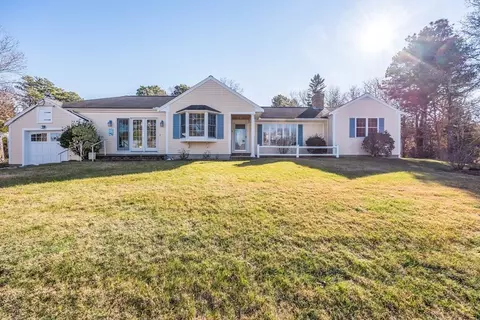 10 Monument View Rd, Dennis, MA 02641