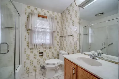 99 Cobb Ave, Chicopee, MA 01013 photo 19
