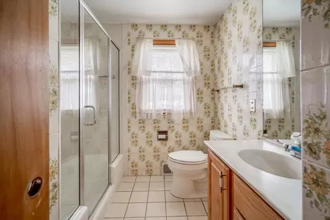 99 Cobb Ave, Chicopee, MA 01013 photo 20