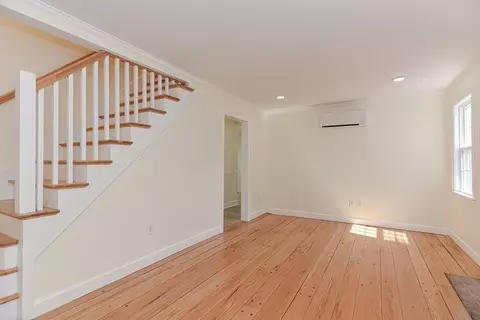 Entry Way - 39 2 W Sutton Rd # -1, Sutton, MA 01590 photo 3 of 4