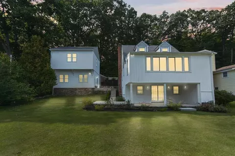 Exterior - 39 2 W Sutton Rd # -1, Sutton, MA 01590 photo 3 of 9
