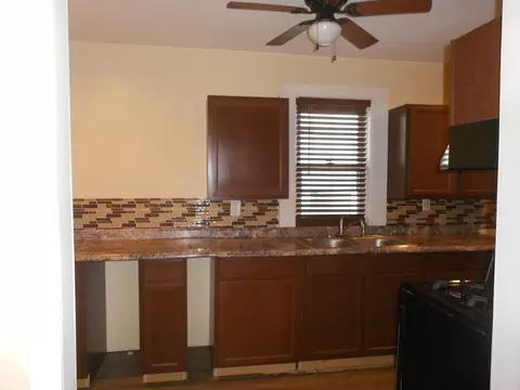 232 Transit St, Woonsocket, RI 02895 photo 4