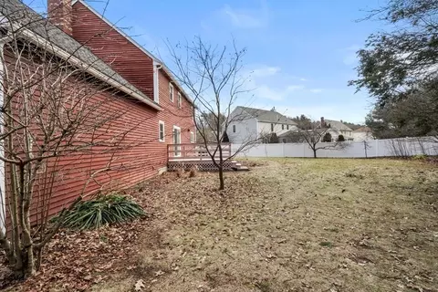 60 Hitching Post Dr, Walpole, MA 02081 photo 35