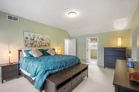 60 Hitching Post Dr, Walpole, MA 02081 photo 21