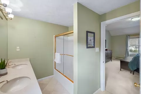 60 Hitching Post Dr, Walpole, MA 02081 photo 22