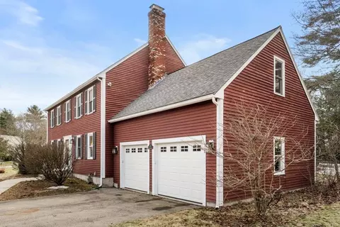 60 Hitching Post Dr, Walpole, MA 02081 photo 3