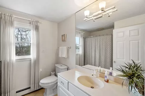 60 Hitching Post Dr, Walpole, MA 02081 photo 27