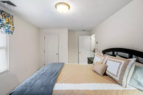 60 Hitching Post Dr, Walpole, MA 02081 photo 28