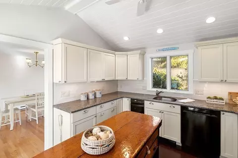 99 Atlantic Ave, Marblehead, MA 01945 photo 7