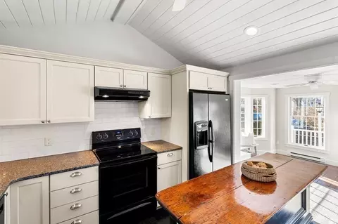 99 Atlantic Ave, Marblehead, MA 01945 photo 4