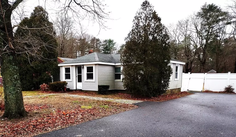 123 Main St, Lakeville, MA 02347 10 Photos Movoto