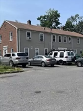 21-27 Decker Pl, Springfield, MA 01104 photo 2