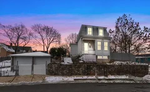11 Adams St, Lynn, MA 01902
