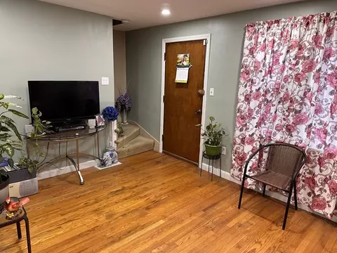 1 Bauer St, Worcester, MA 01603 photo 7