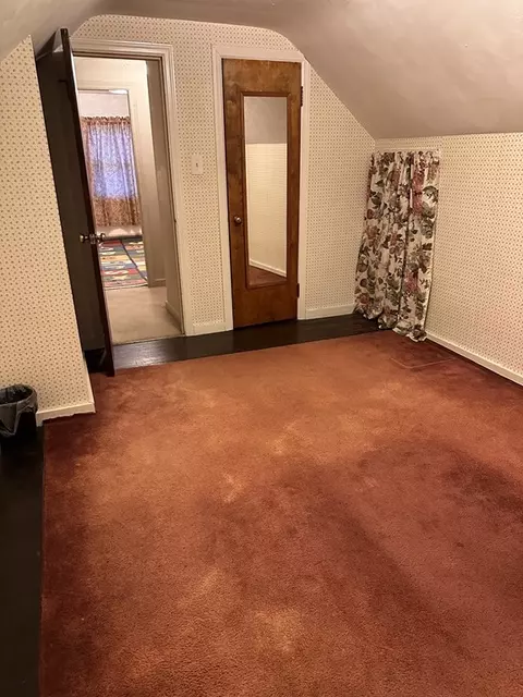 1 Bauer St, Worcester, MA 01603 photo 12