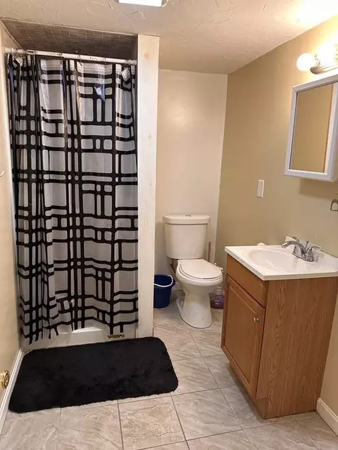 1 Bauer St, Worcester, MA 01603 photo 13