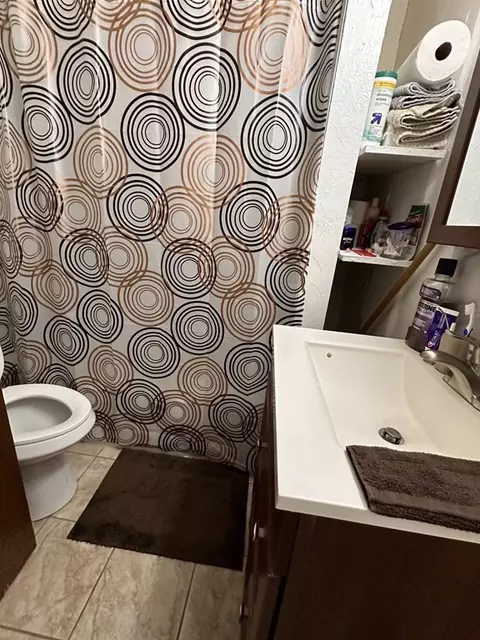 1 Bauer St, Worcester, MA 01603 photo 6