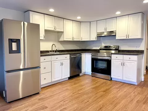 7 Mason Ct #7, Amesbury, MA 01913