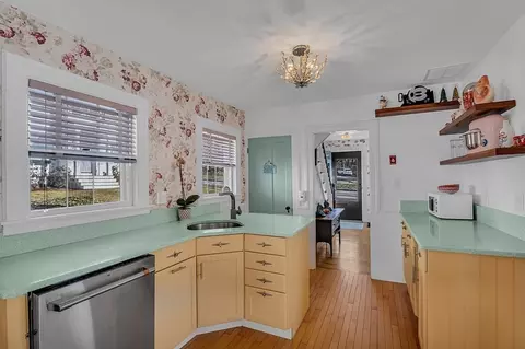 83 Central St, Andover, MA 01810 photo 15