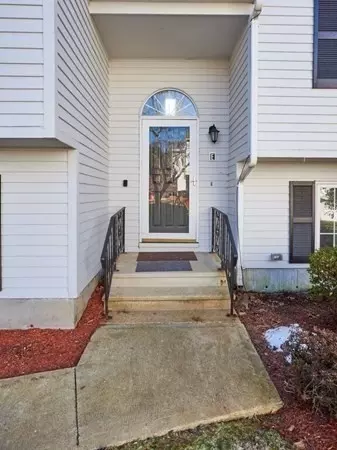 124 Riverview Pl #E, Southbridge, MA 01550 photo 2