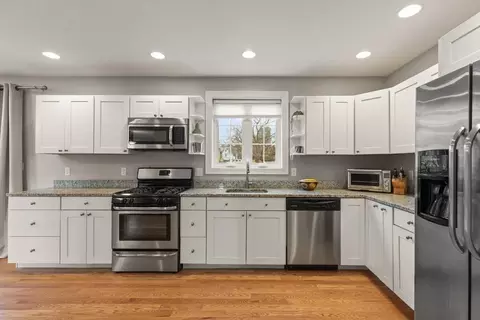5 Kathleen Dr, Beverly, MA 01915 photo 6