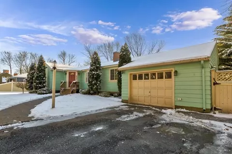 332 West St, Reading, MA 01867 photo 4