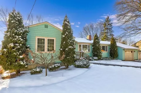 332 West St, Reading, MA 01867