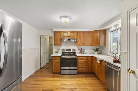 332 West St, Reading, MA 01867 photo 12