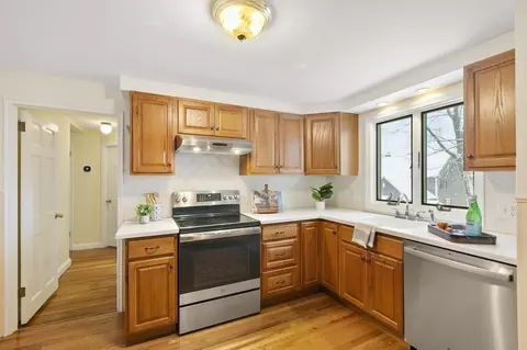 332 West St, Reading, MA 01867 photo 13