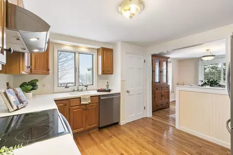 332 West St, Reading, MA 01867 photo 14