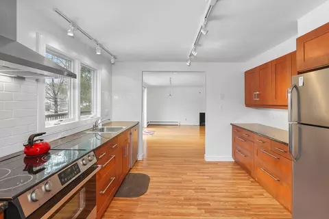 99 Newton St, West Boylston, MA 01583